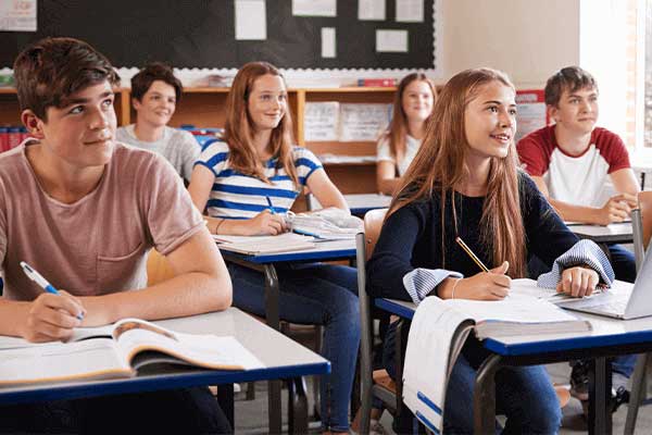 Calendario SEP da la sorpresa y alarga dos periodos vacacionales