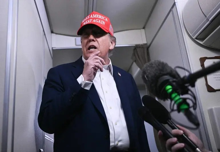 Trump dice que enviará «probablemente 12» cartas sobre aranceles a sus socios «este lunes»