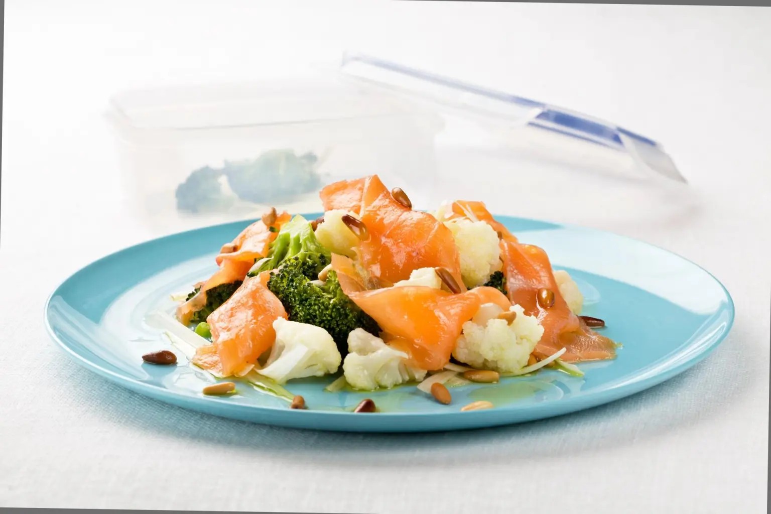 Sabor nórdico para días calurosos: el salmón de Noruega refresca el verano