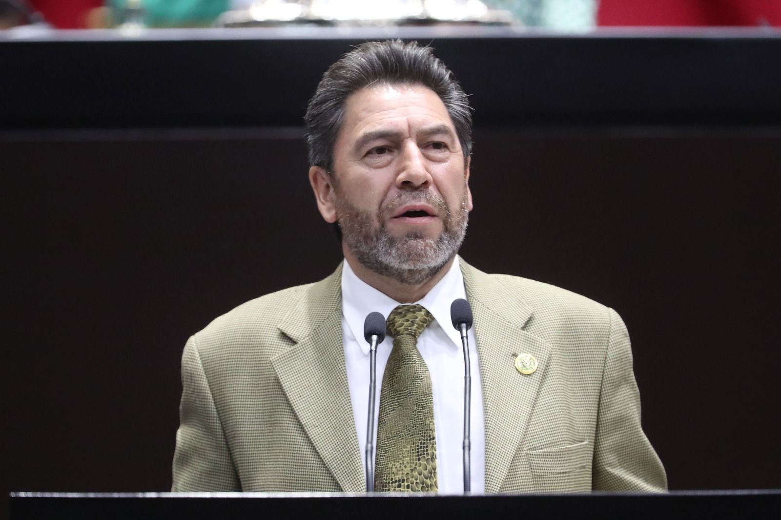 Necesario, incluir en programas y planes de estudio el fomento y promoción de valores éticos y sociales