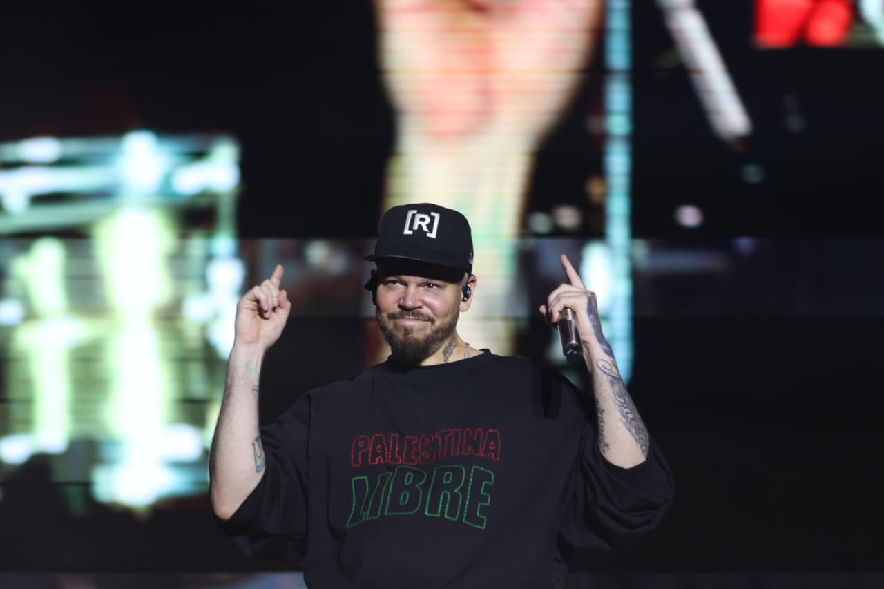 Con mensaje y ritmo, Residente enciende el corazón de la CDMX