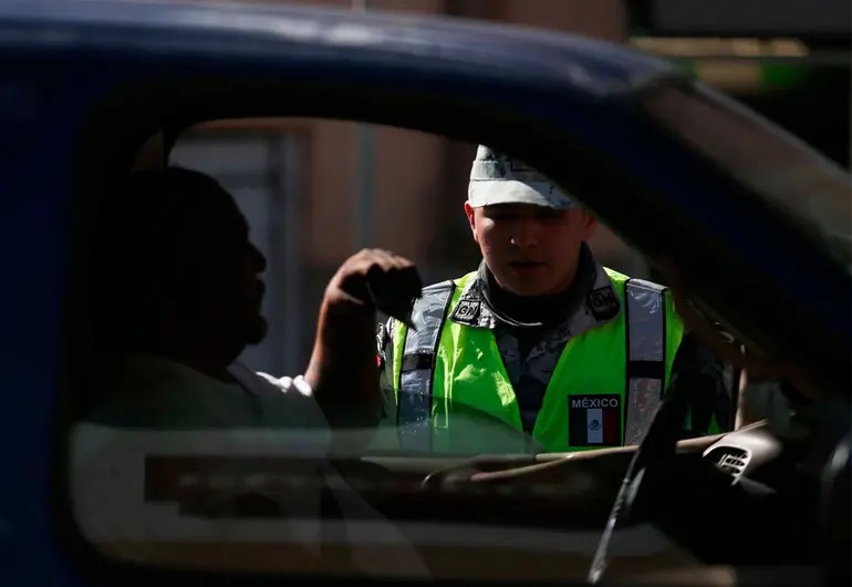 Operación Frontera Norte: Ejército y GN aseguran arsenal y explosivos en Sinaloa