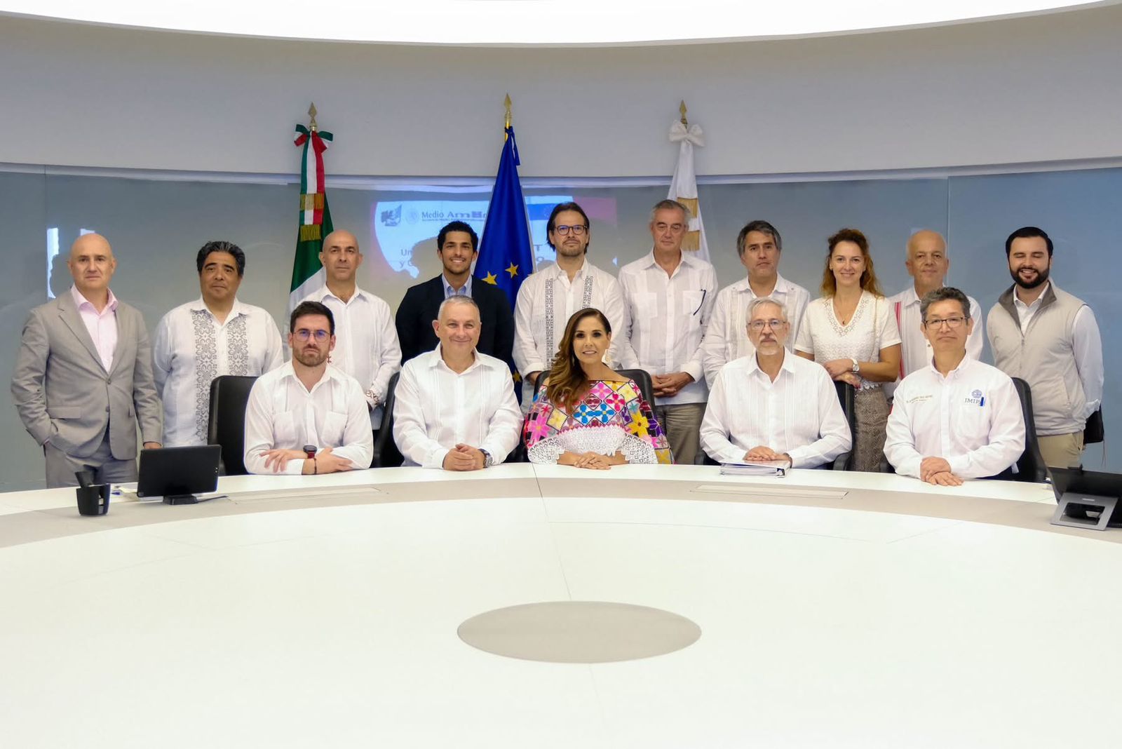 Autoridades mexicanas, europeas y empresarios fortalecen en Quintana Roo la cooperación internacional para transformar el sargazo en desarrollo sostenible