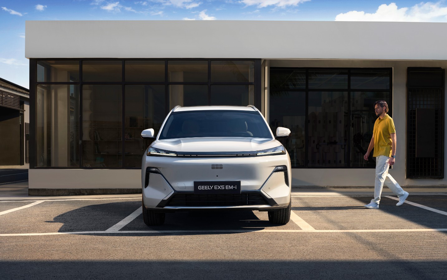 Las ventas de Geely Holding crecen un 29% y alcanzan 2.95 millones de unidades en los primeros nueve meses de 2025