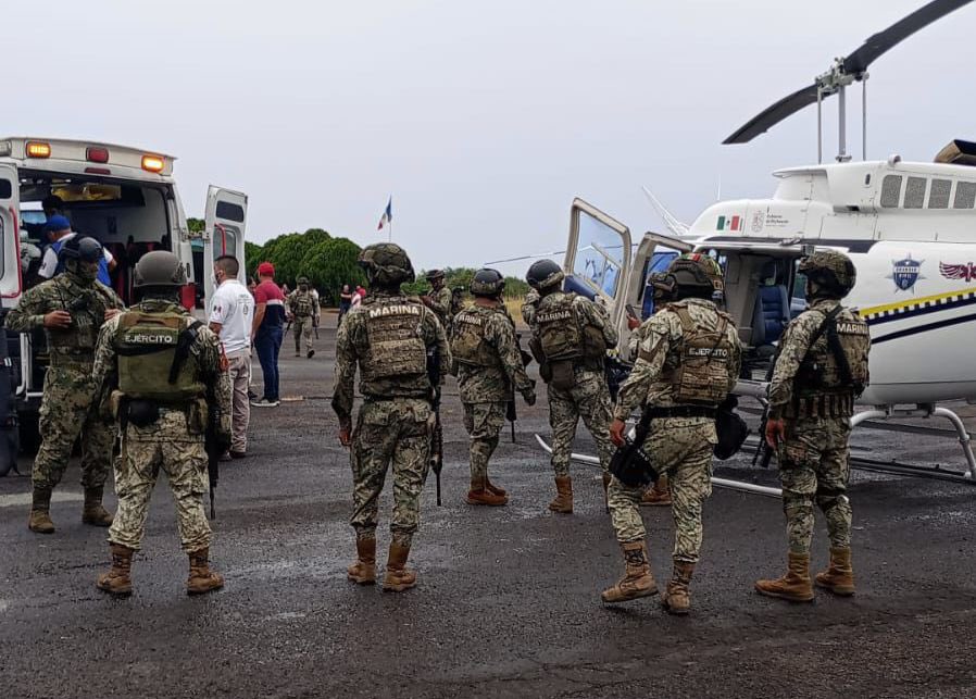 FGR investiga caso de coche bomba en Coahuayana, Michoacán