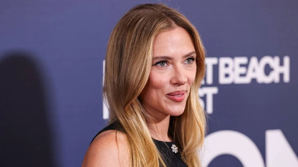 De Marvel a DC: Scarlett Johansson podría estar en la secuela de «The Batman»