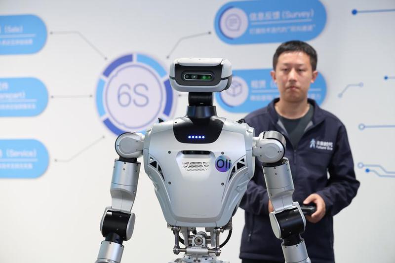 (Multimedia) China fortalecerá industrias emergentes y del futuro entre 2026 y 2030, según funcionario