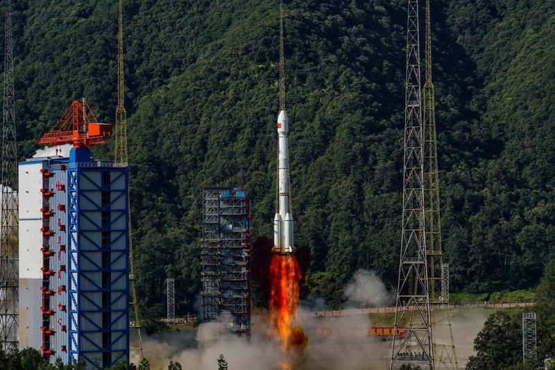 (Multimedia) China lanza servicio de mensajes de texto de emergencia basado en sistema satelital BeiDou