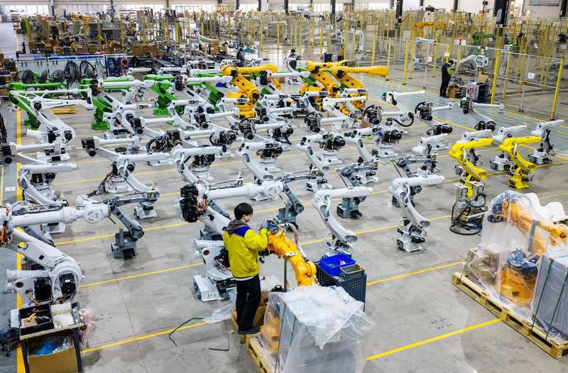 (Multimedia) Datos fiscales de China reflejan transformación acelerada en sector manufacturero
