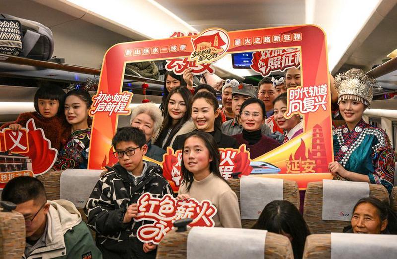 (Multimedia) Viajes transregionales de pasajeros en China crecen un 3,5% en 2025