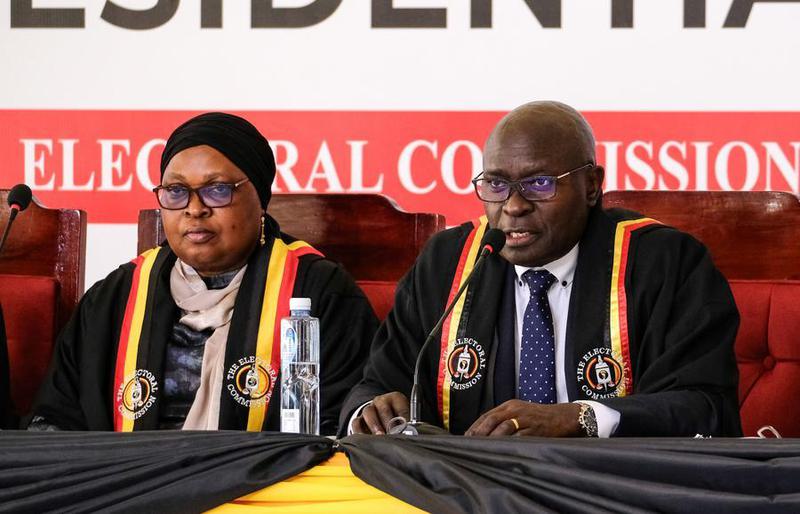 (Multimedia) Resumen: Museveni gana elecciones presidenciales de Uganda