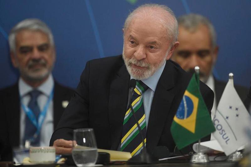 (Multimedia) Lula da Silva se realiza operación exitosa de catarata en Brasil