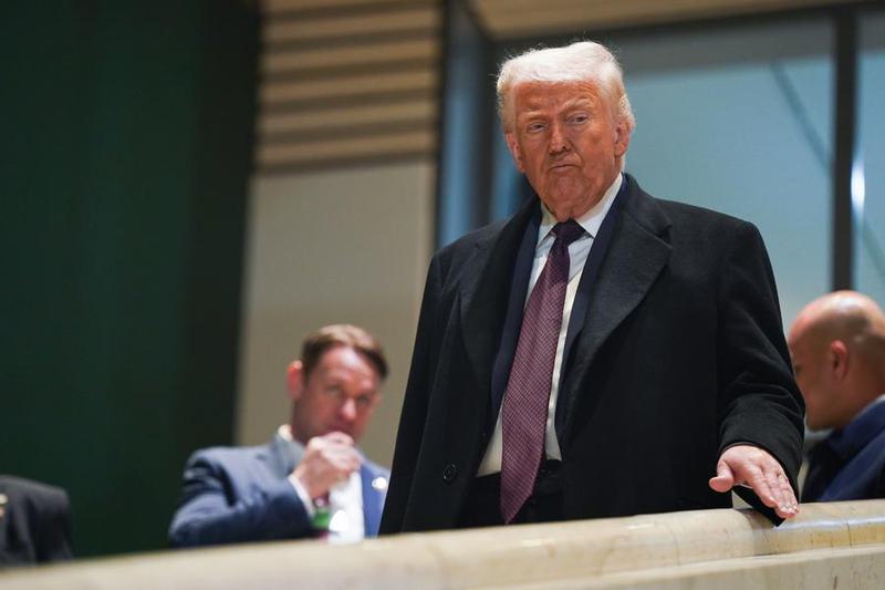 (Multimedia) Trump presume de fuerzas estadounidenses «masivas» dirigiéndose hacia Irán