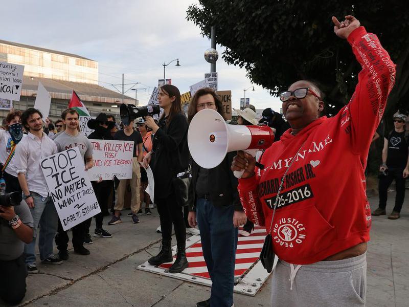 (Multimedia) Juez federal de EE. UU. cita a director del ICE y le advierte de desacato por desobedecer órdenes judiciales