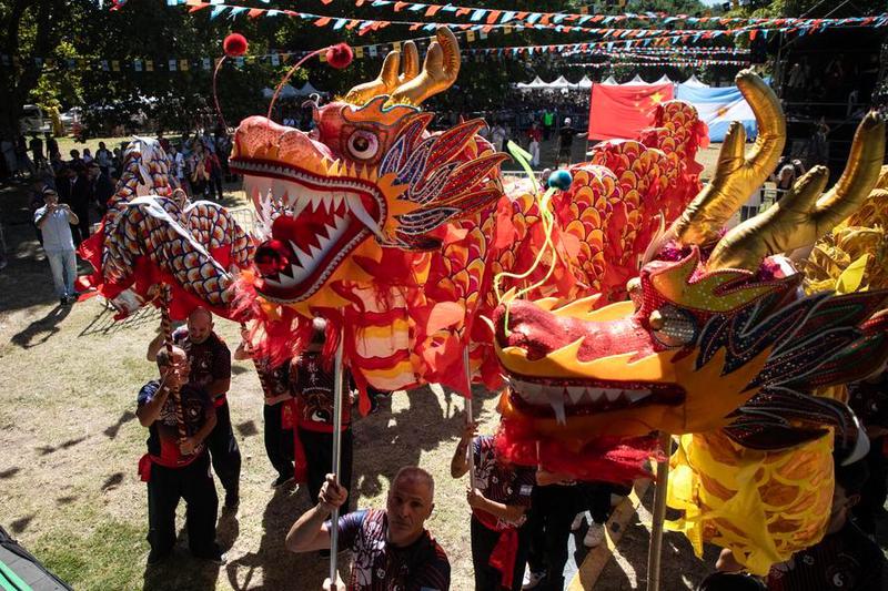 (Multimedia) Especial: Con festival de colores y tradiciones, Buenos Aires festeja próxima llegada del Año Nuevo chino